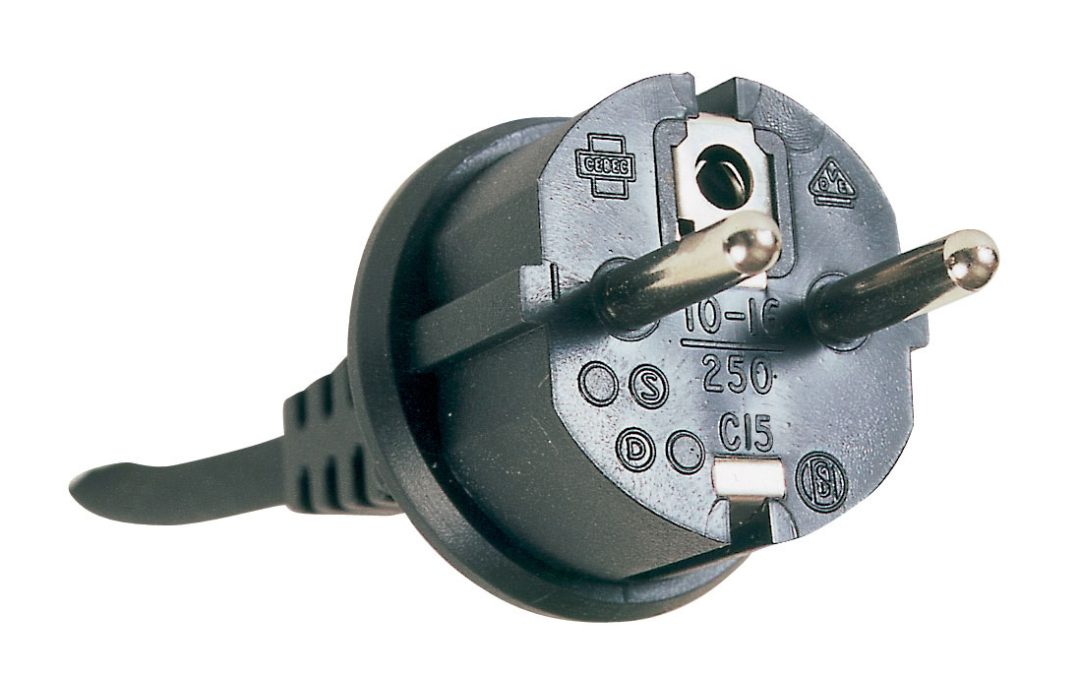 European 3 Pole Standard Mains Plug CEE7/7