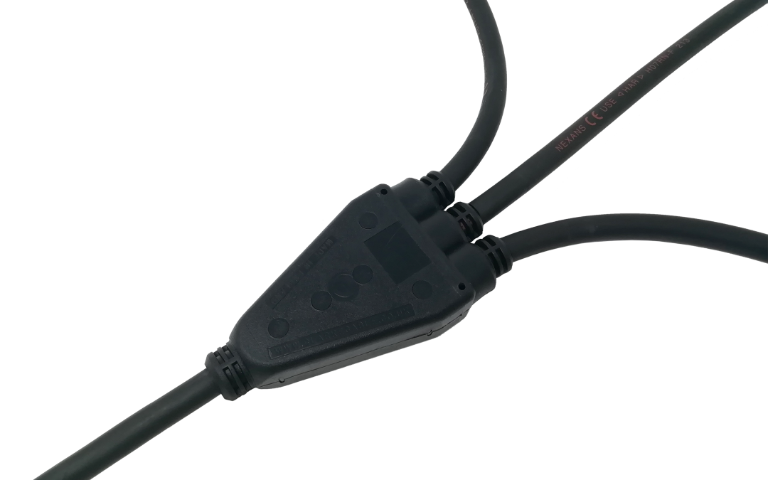 Moulded Triangular Tri Splitter