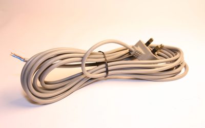 UK 13A Moulded Plug to stripped end – 7m Grey 2 core PVC